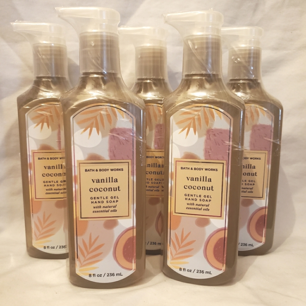 BBW VANILLA COCONUT GENTLE GEL HAND SOAP